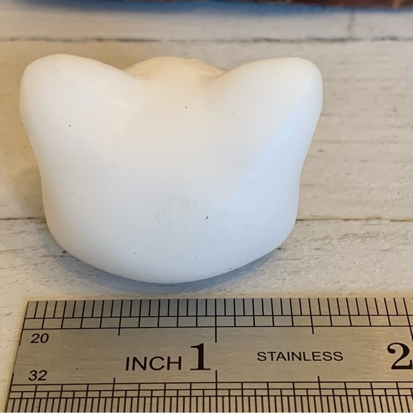 White Jade Cat Head Skull Carving Three Eyed Cat Carved Figurine Figure 1.5" 55g - Picture 12 of 12